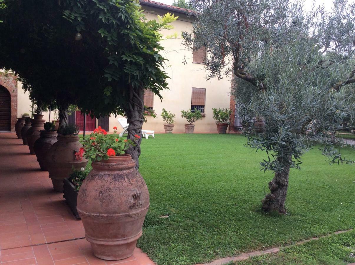 Bed And Breakfast Queen Pisa Exterior photo